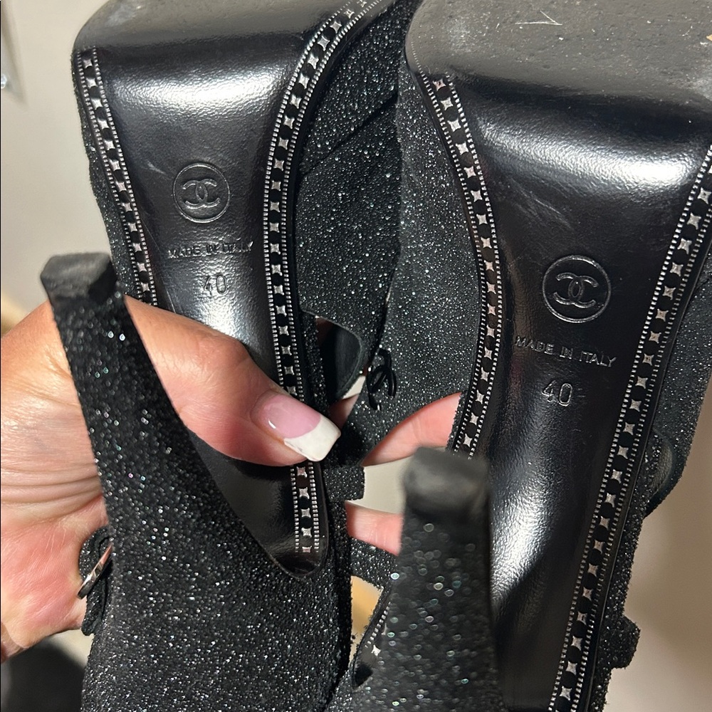 Chanel Black/Gray suede leather Glitter Cap Toe Slingback Platform Pumps Size 40 - Picture 7 of 12